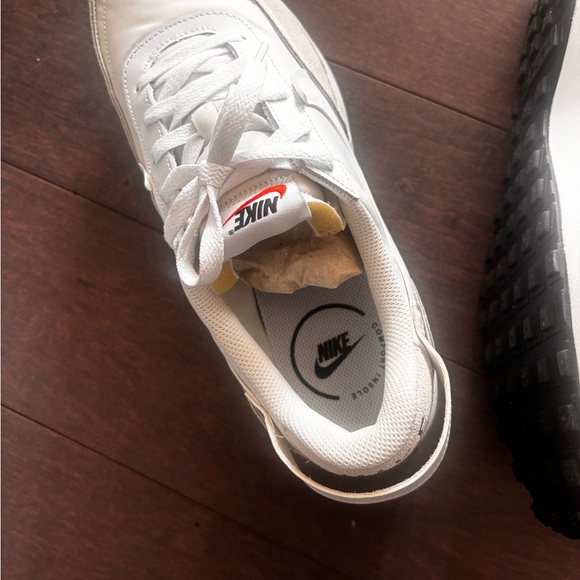 Nike Women's Sneakers - White and Tan - Picture 6 of 9